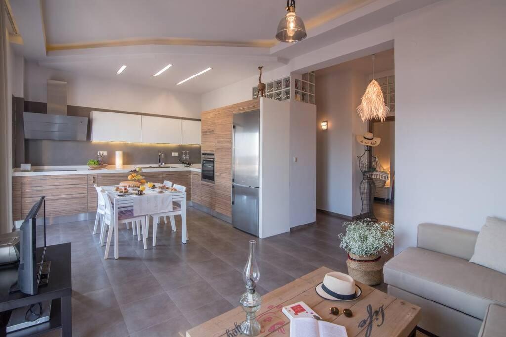 Ioanna Bayview Luxury Апартаменты Иерапетра